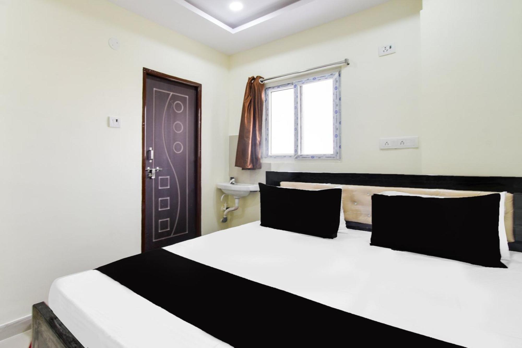 Hotel O Sri Balaji Grand Hyderabad Exterior foto